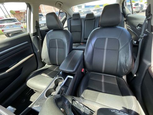Used 2023 Nissan Altima 2.5 SR FWD image 13