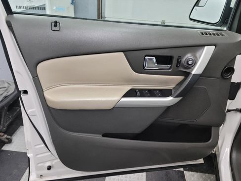 Used 2014 Ford Edge SEL w/ Equipment Group 205A image 18