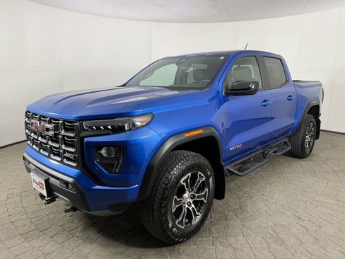 Used 2024 GMC Canyon AT4 w/ AT4 Premium Package image 3