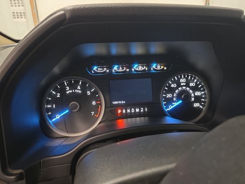 Used 2017 Ford F150 XLT w/ Equipment Group 302A Luxury AWD/4WD image 22