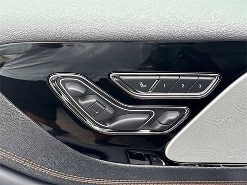 New 2025 Lincoln Aviator Black Label image 23