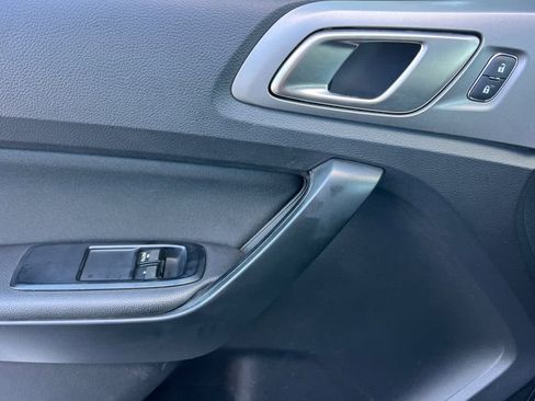 Certified 2020 Ford Ranger XLT w/ Equipment Group 301A Mid image 12