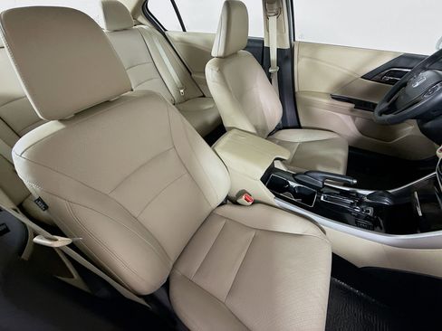 Used 2016 Honda Accord EX-L image 35