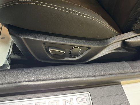 Used 2018 Ford Mustang GT w/ GT Performance Package RWD image 13