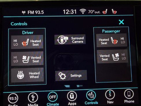 Used 2018 Chrysler Pacifica Limited w/ Advanced Safetytec Group FWD image 40