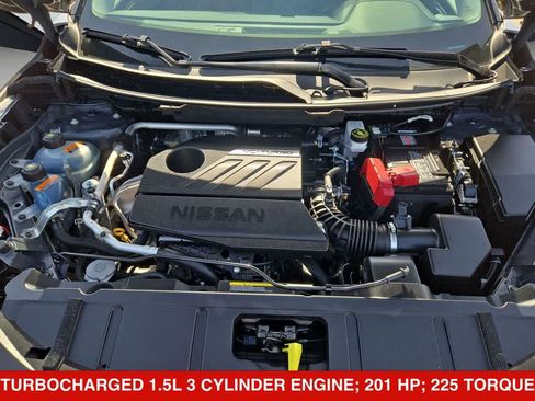 Used 2025 Nissan Rogue SV AWD/4WD image 14