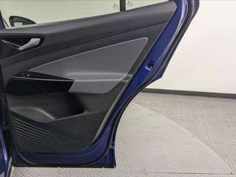 Used 2021 Volkswagen ID.4 Pro S image 19