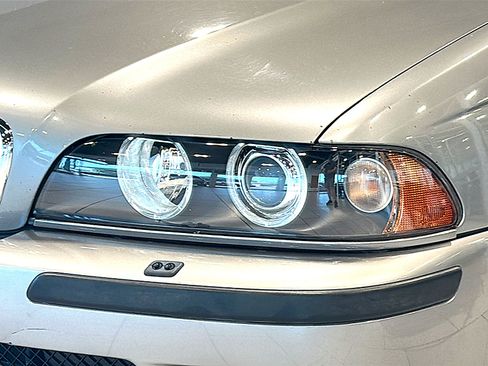 Used 2002 BMW M5 RWD image 4