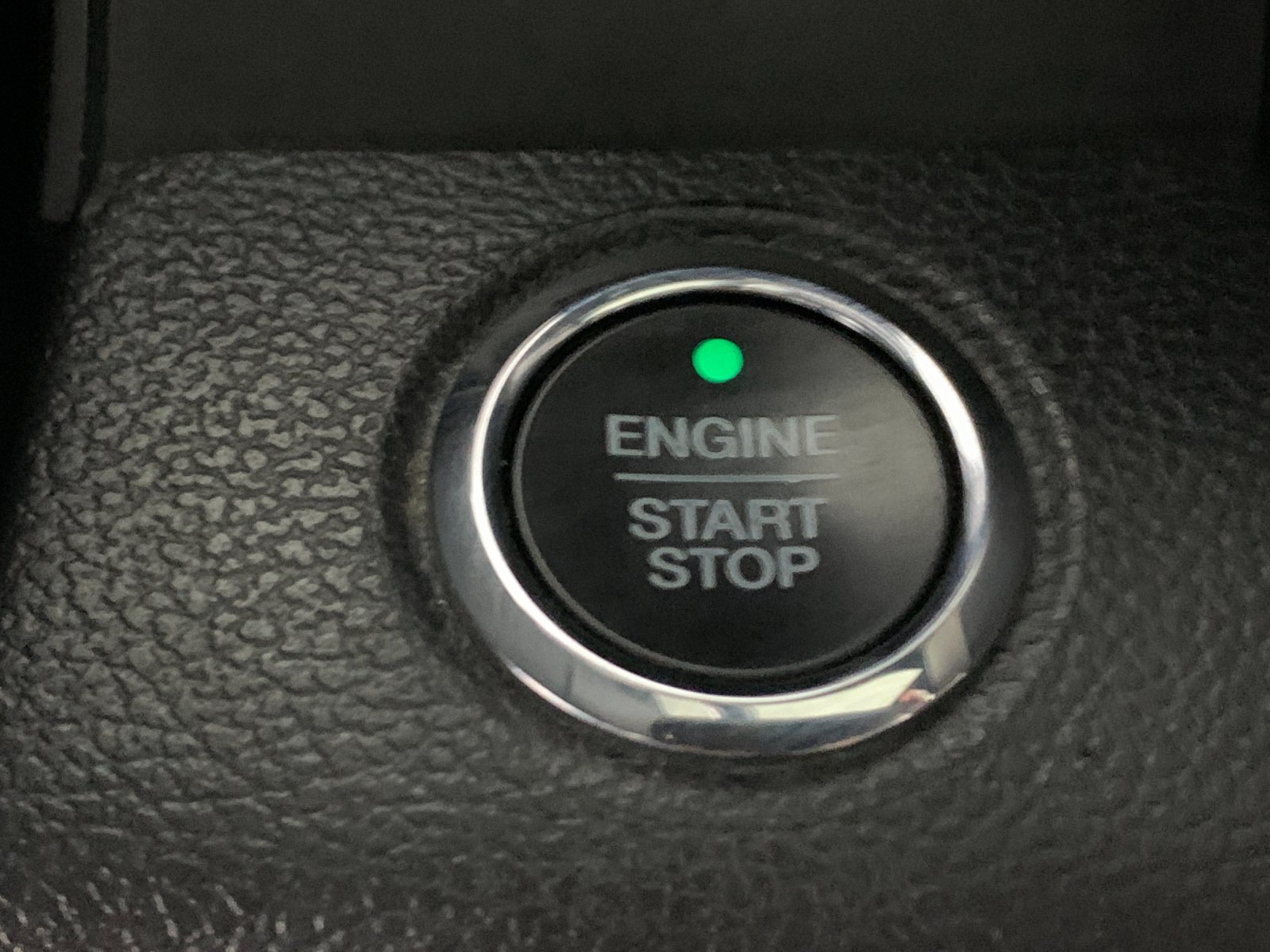 Used 2019 Ford F150 Platinum w/ Equipment Group 701A Luxury AWD/4WD image 16