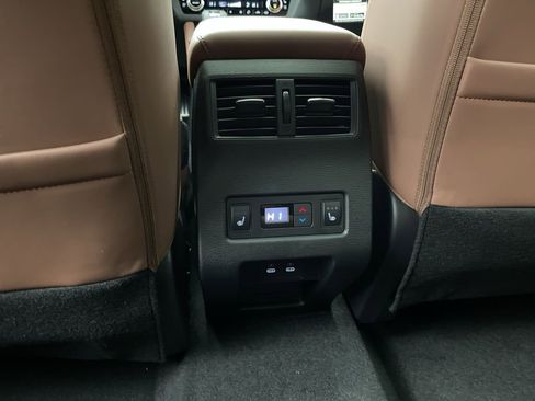 New 2026 Mitsubishi Outlander SEL image 27