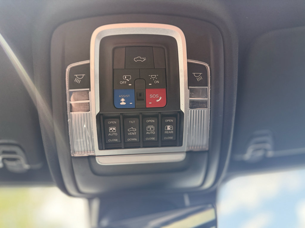 Used 2023 RAM 1500 Laramie RWD image 40