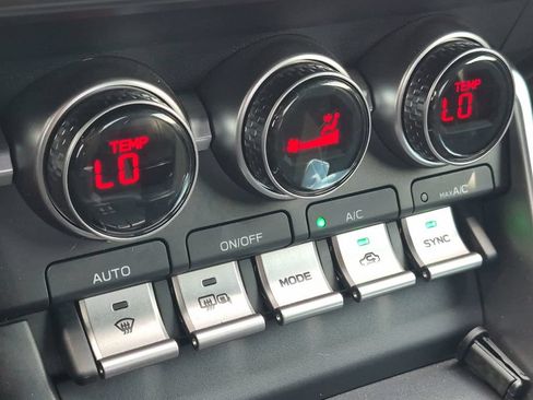 Used 2024 Toyota GR86 Premium RWD image 18