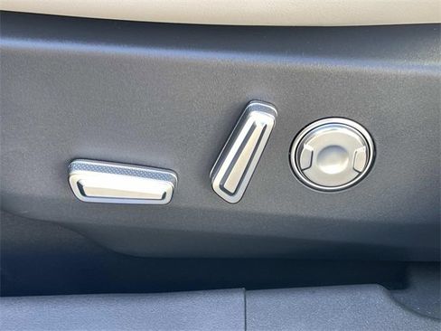 New 2026 Lincoln Nautilus Reserve w/ Jet Appearance Package image 21