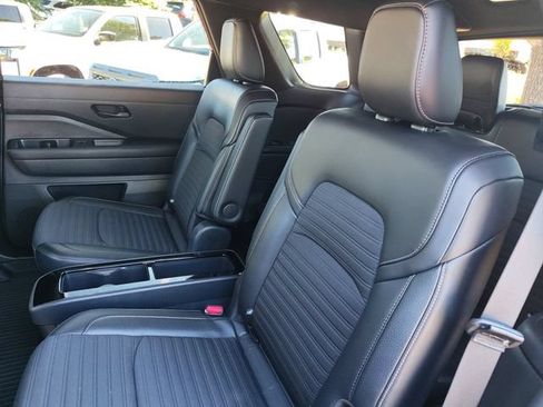 Used 2024 Nissan Pathfinder Rock Creek AWD/4WD image 16