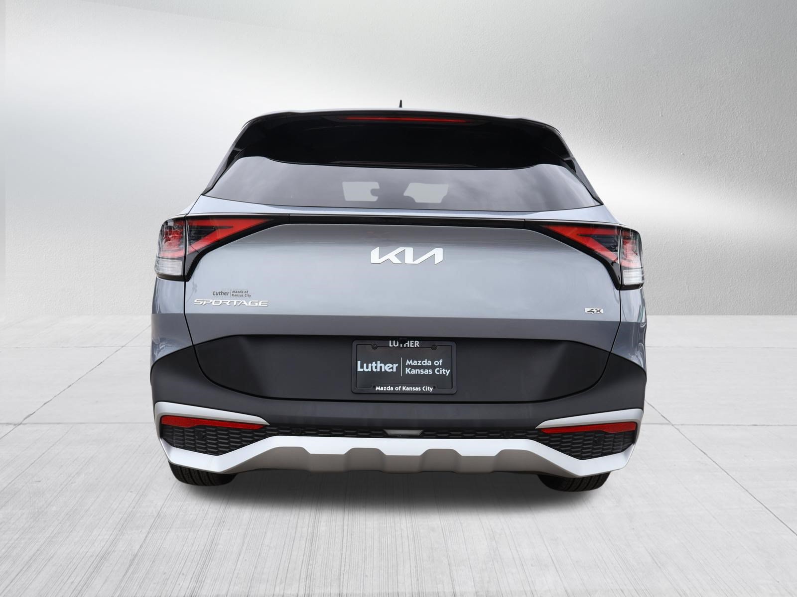 Used 2025 Kia Sportage EX AWD/4WD image 6
