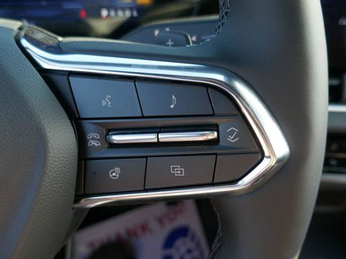 New 2026 Chevrolet Equinox LT AWD/4WD image 19