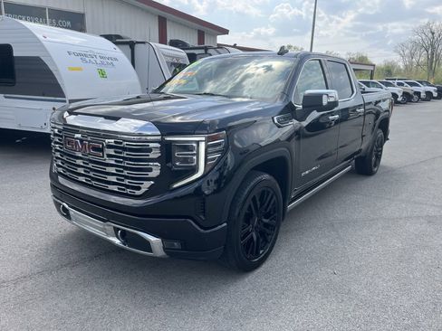 Used 2023 GMC Sierra 1500 Denali w/ Denali Reserve Package AWD/4WD image 5