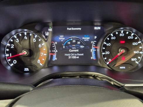 Used 2025 Jeep Compass Limited AWD/4WD image 15