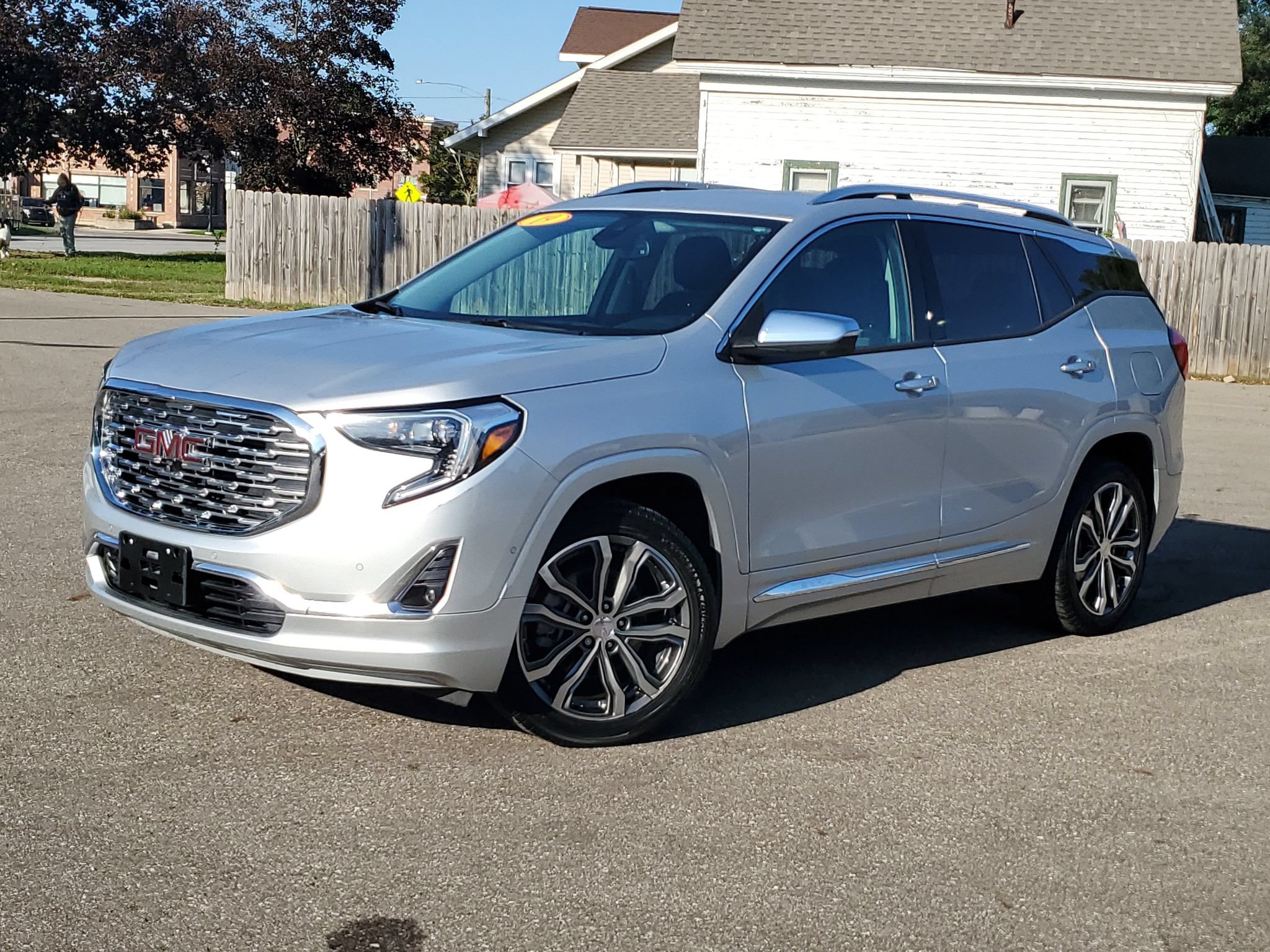 Used 2019 GMC Terrain Denali w/ Advanced Safety Package FWD image 32