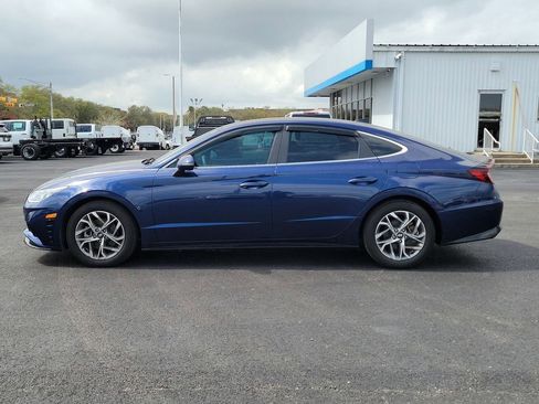 Used 2021 Hyundai Sonata SEL w/ Preferred Accessory Package image 3