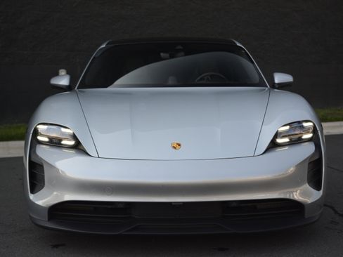 Certified 2022 Porsche Taycan 4S image 10