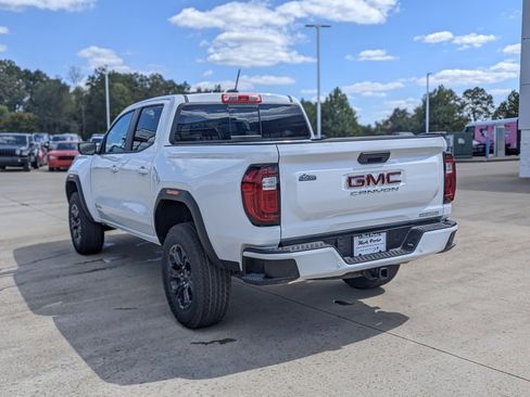 New 2025 GMC Canyon Elevation image 8