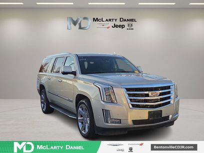 Used 2017 Cadillac Escalade ESV Luxury