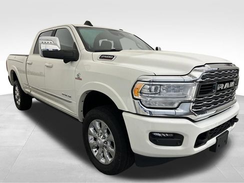 Used 2023 RAM 2500 Limited AWD/4WD image 10