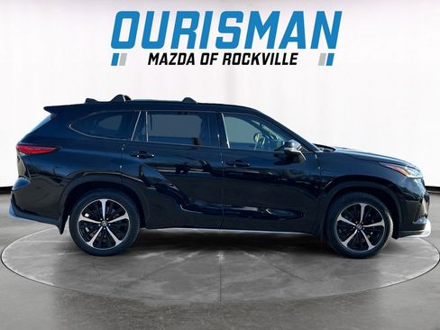 Used 2022 Toyota Highlander XSE image 7