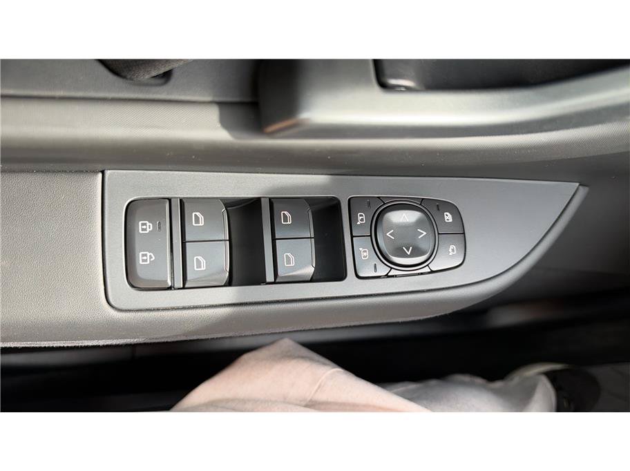 Used 2023 Fisker Ocean Ultra AWD/4WD image 39