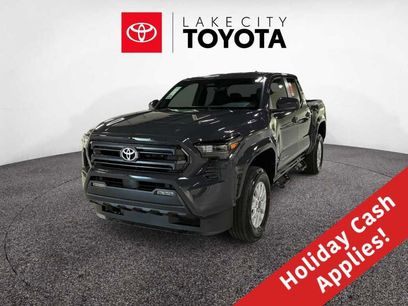 New 2025 Toyota Tacoma SR5