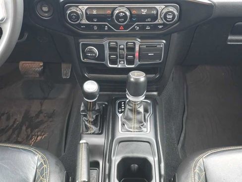 Used 2023 Jeep Gladiator Overland image 13