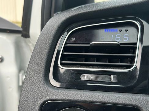 Used 2016 Volkswagen Golf 4-Door AWD/4WD image 31