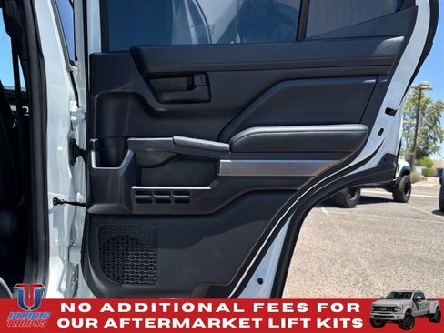 Used 2025 Toyota 4Runner SR5 AWD/4WD image 26