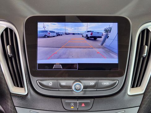 Used 2024 Chevrolet Malibu LT FWD image 19