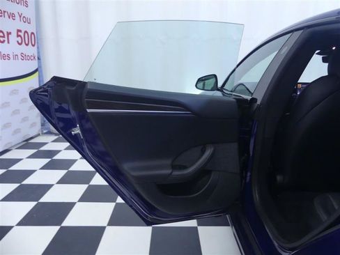 Used 2022 Tesla Model S AWD/4WD image 25