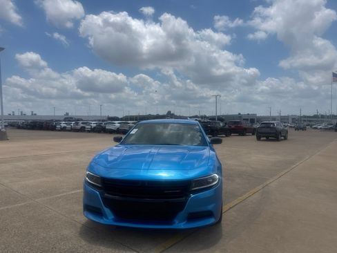 Used 2023 Dodge Charger SXT w/ Blacktop Package RWD image 5