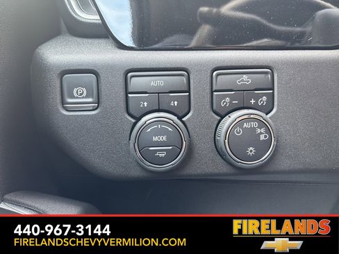 New 2025 Chevrolet Silverado 1500 LT image 17