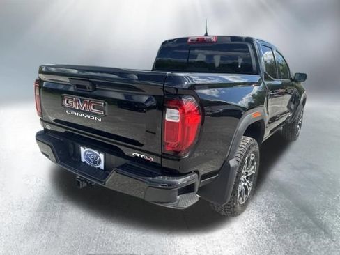 Used 2023 GMC Canyon AT4 AWD/4WD image 8