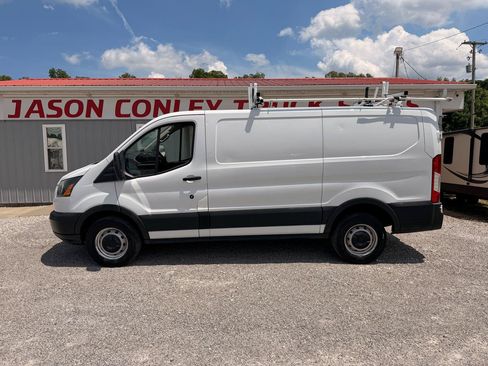 Used 2016 Ford Transit 250 130 Low Roof RWD image 1