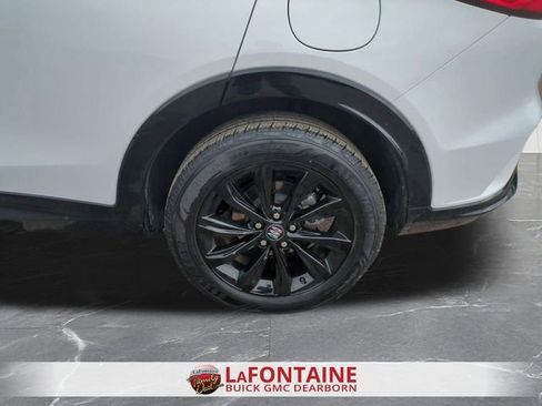 Used 2025 Buick Envista Sport Touring image 29