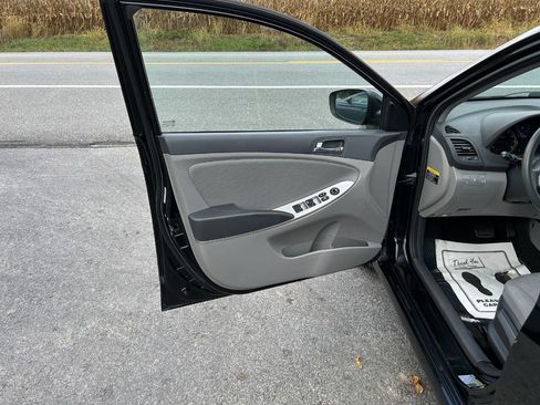 Used 2012 Hyundai Accent GLS w/ Premium Pkg 3 image 20