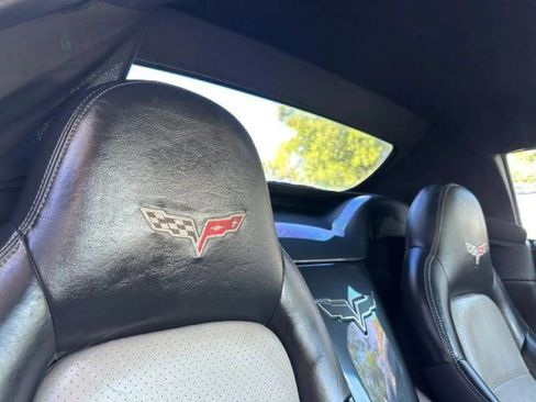 Used 2010 Chevrolet Corvette Convertible w/ Preferred Equipment Group RWD image 23