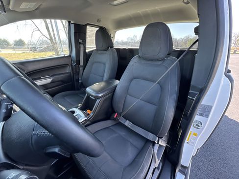 Certified 2022 Chevrolet Colorado LT w/ Fleet Safety Package image 11