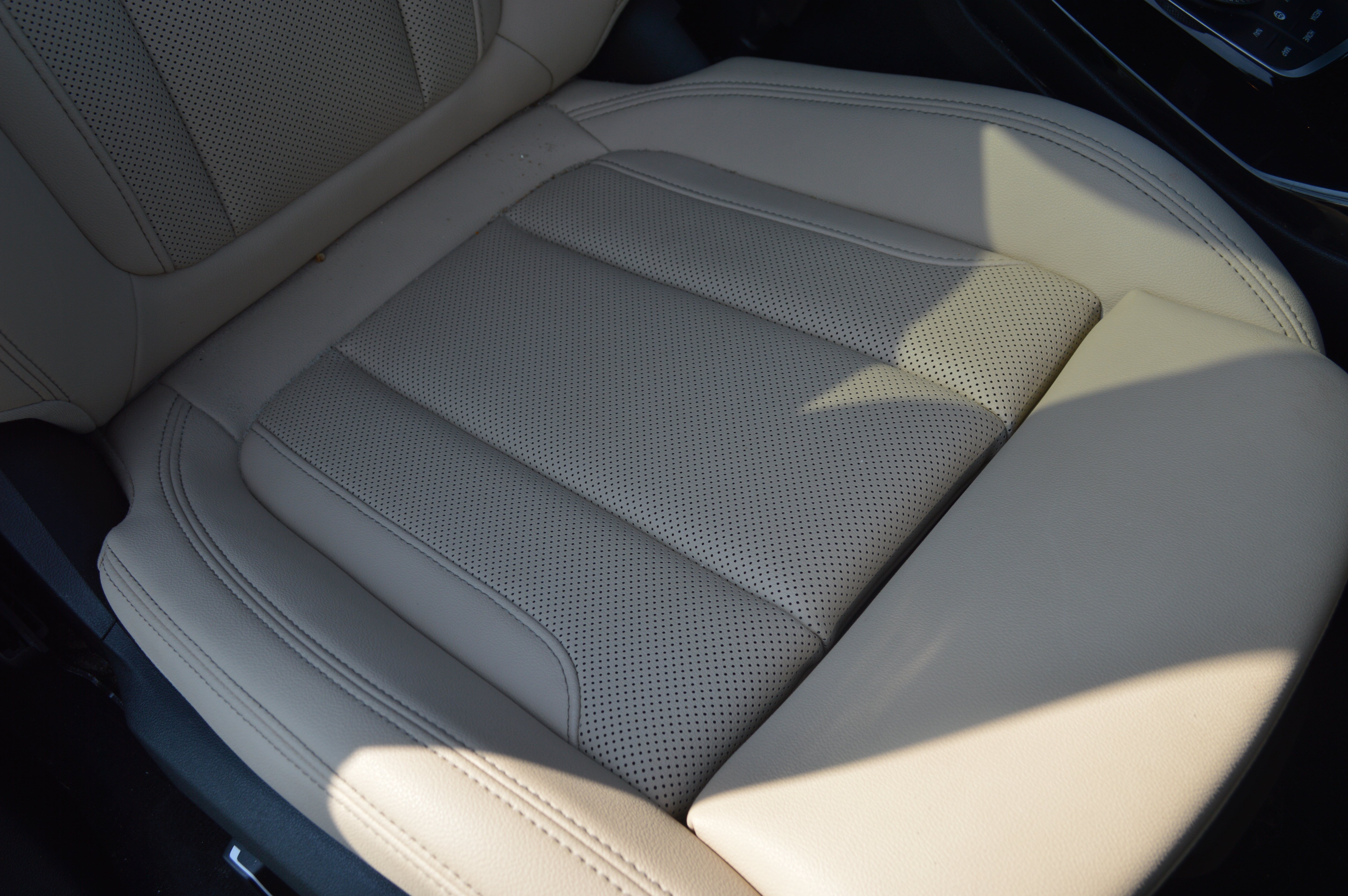 Used 2024 BMW X3 sDrive30i w/ Premium Package RWD image 36