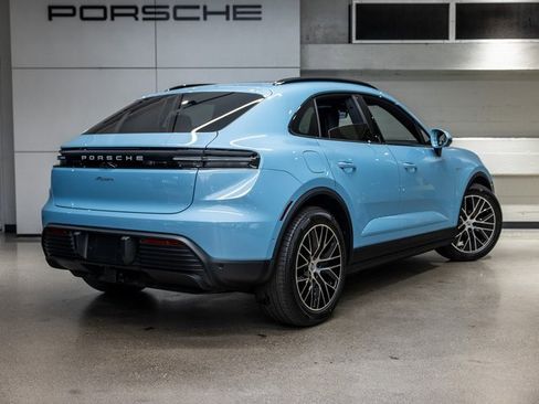 New 2025 Porsche Macan Electric image 23