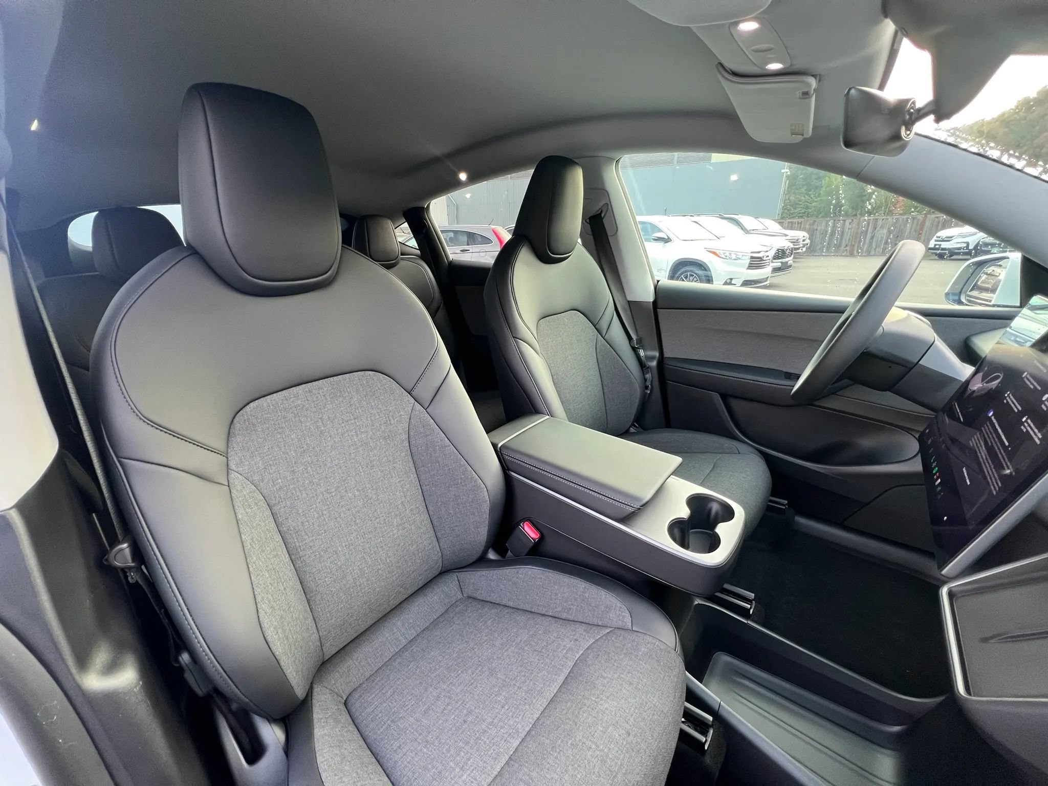 Used 2026 Tesla Model Y AWD image 19
