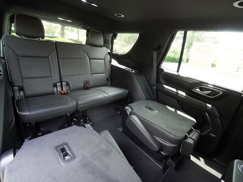 Used 2022 GMC Yukon SLT w/ SLT Luxury Package AWD/4WD image 24