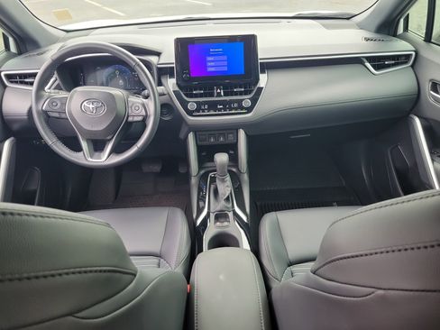 Used 2024 Toyota Corolla Cross AWD Hybrid w/ Convenience Package image 16
