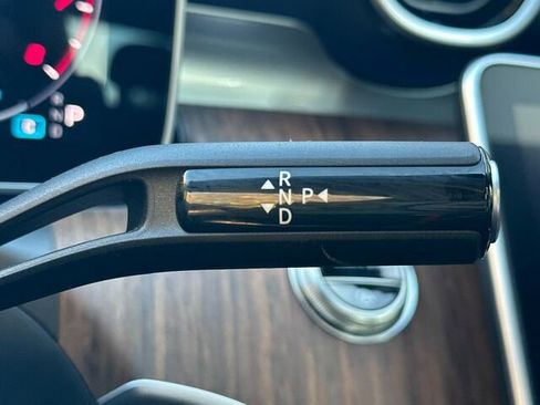 Used 2025 Mercedes-Benz C 300 Sedan image 25